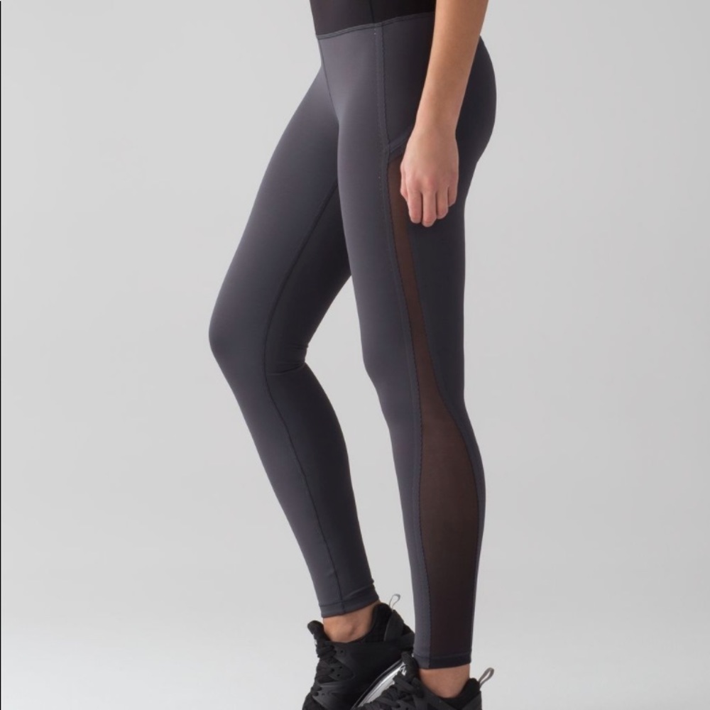 LULULEMON Smooth Stride Scalloped Tight 🍋
